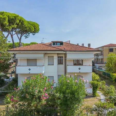 Apartment Dei Fiori By Interhome *